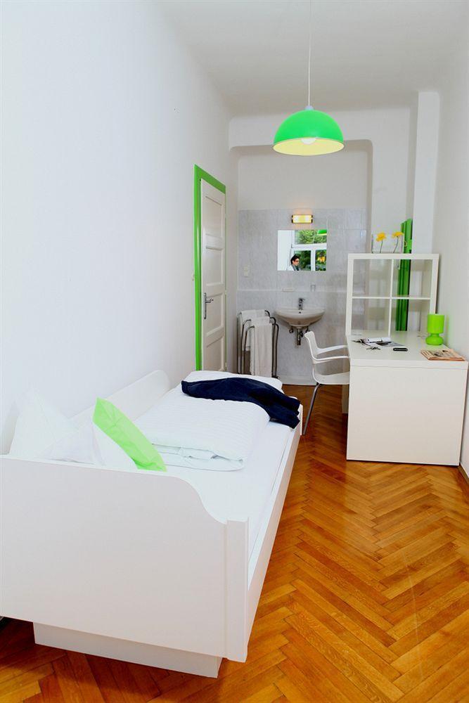 Hostel & Guesthouse Kaiser 23 Vienna Exterior photo